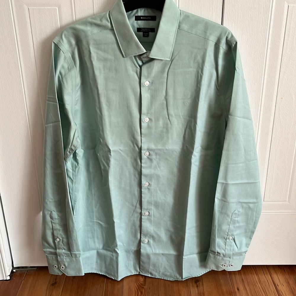 RW&CO. Men's Light Green Dress Shirt